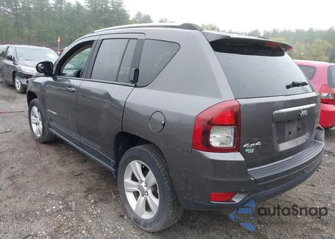 2016 Jeep Compass Sport z USA, uszkodzony, nr VIN 1C4NJDBB1GD632341